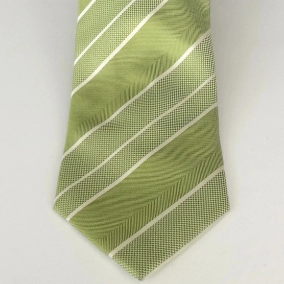 TUCCI Green & White Striped 100% Italian Silk Tie - Picture 2 of 7